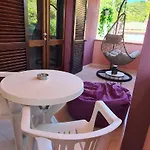 Con Grande Giardino Ad 800 Mt Dal Mare * Capitana