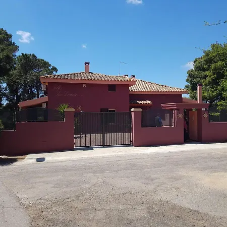 Con Grande Giardino A 150 Mt Dal Mare Daire