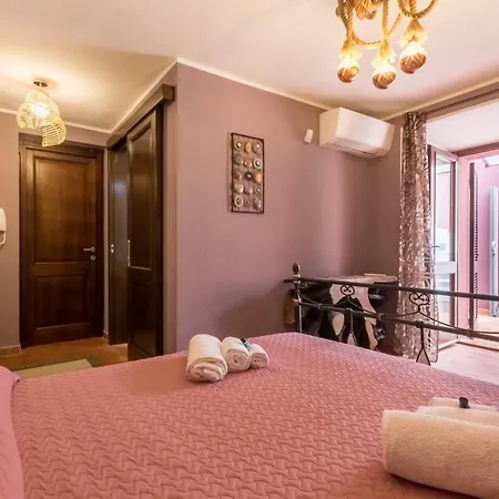 Con Grande Giardino Ad 800 Mt Dal Mare شقة