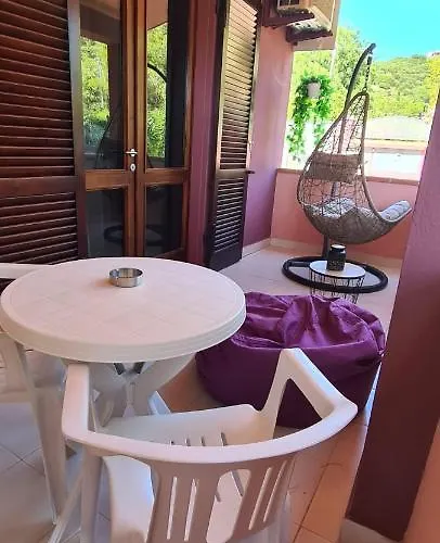 Con Grande Giardino Ad 800 Mt Dal Mare * カピターナ