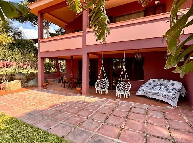 Con Grande Giardino Ad 800 Mt Dal Mare カピターナ